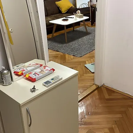 Apartment Cozy In The Heart Of Belgrade's Authentic Neighborhood *